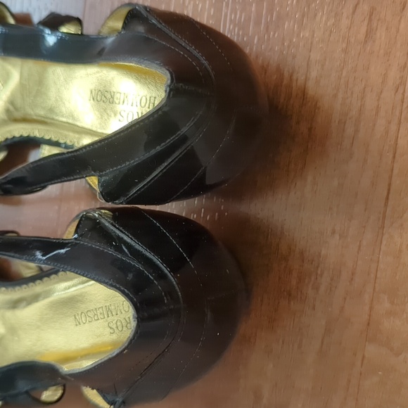 Ros Hommerson open toe patent flats 8W wide - Picture 2 of 3